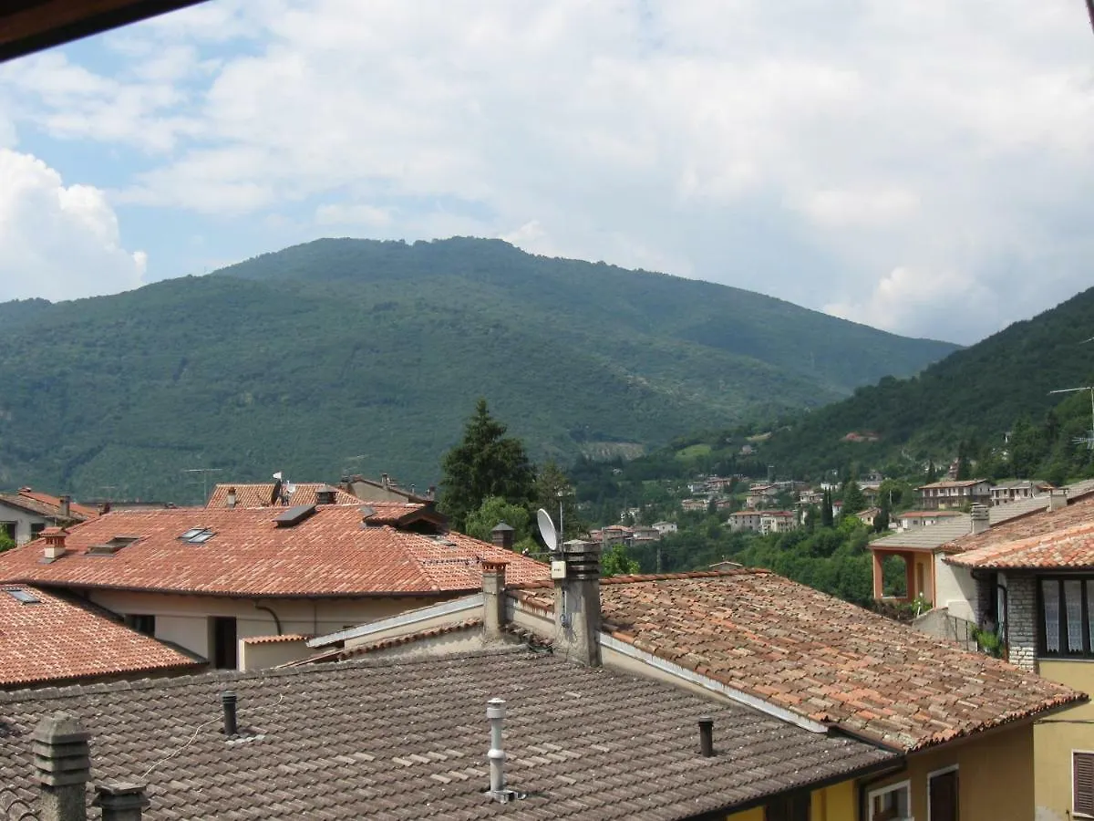 Ferienwohnung Casa Giulia Sul Garda Tignale