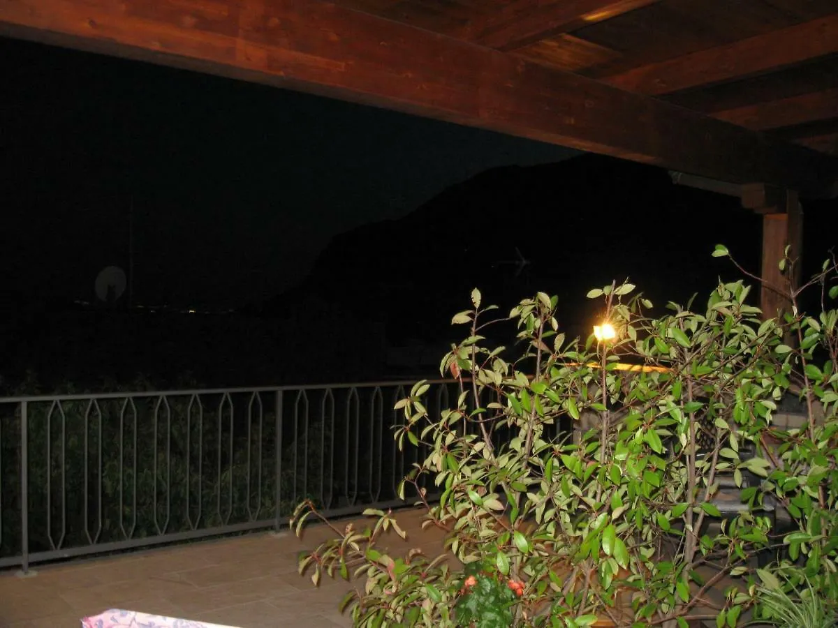Ferienwohnung Casa Giulia Sul Garda Tignale
